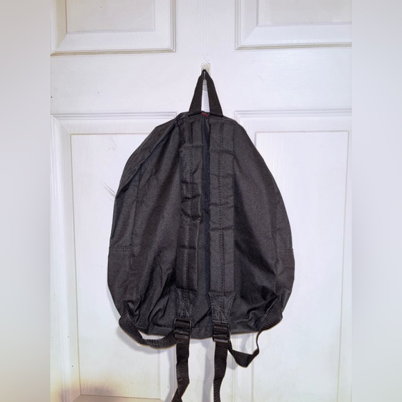 🖤 Simple Black Backpack 🖤 - Picture 3 of 4